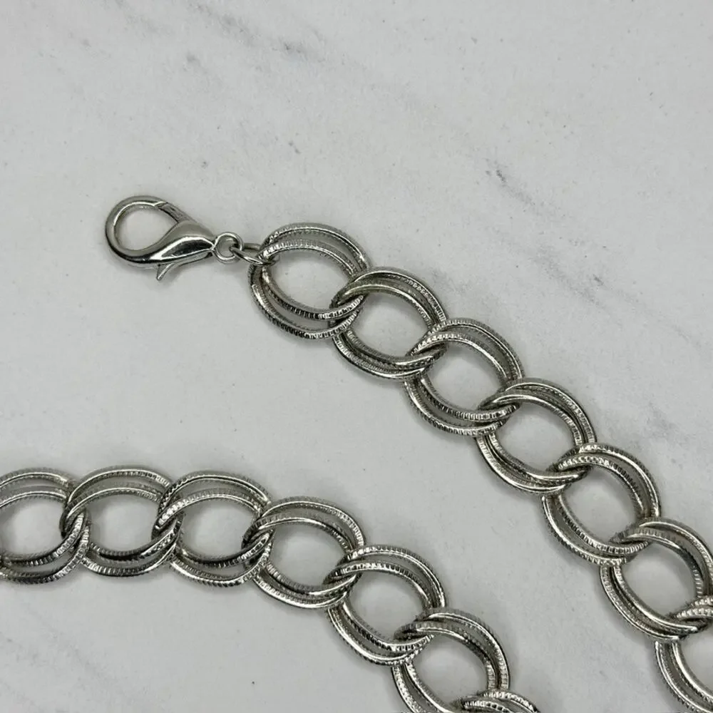 Chunky Textured Silver Tone Chain Link Belt One Size (OS) ✨